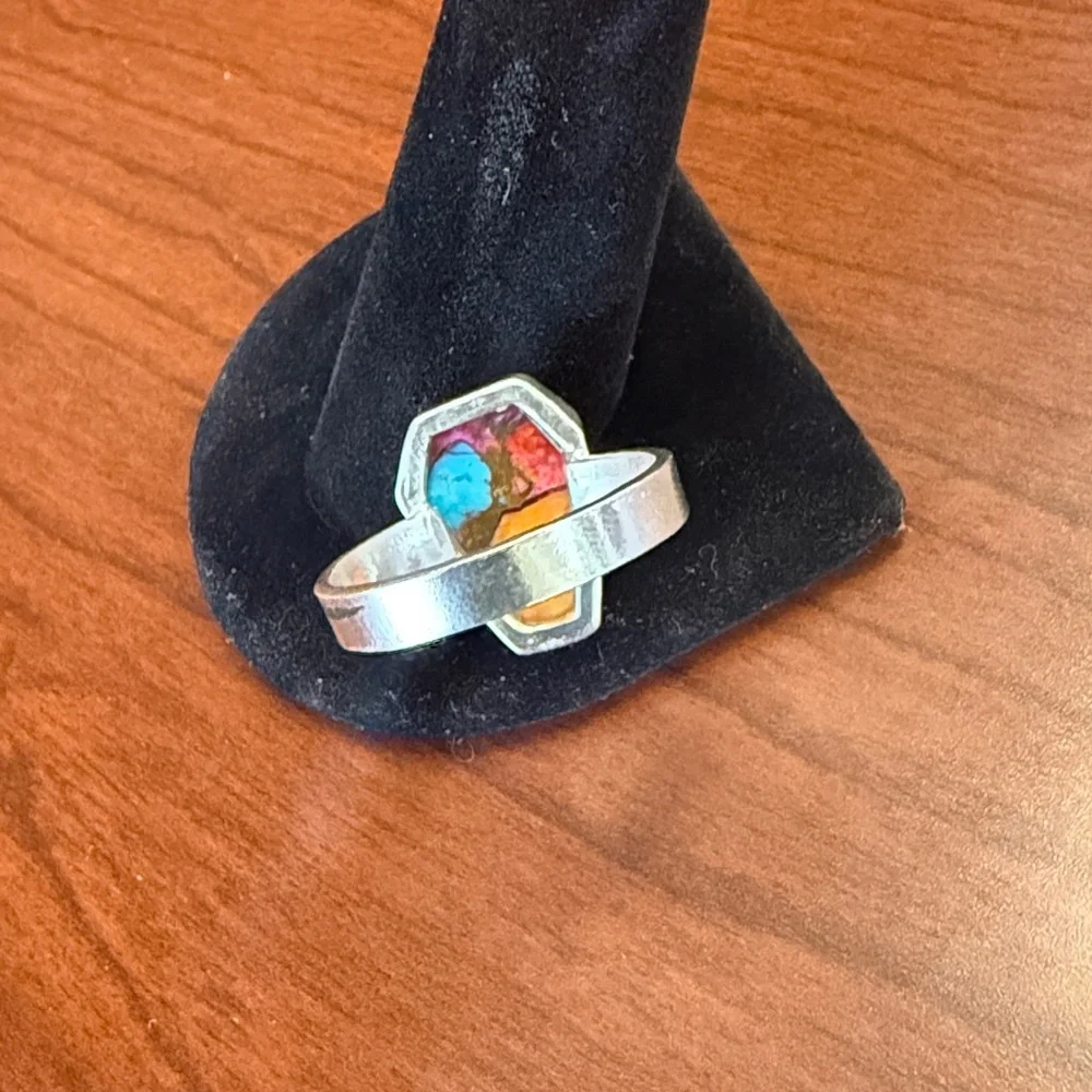 New Spiny Oyster Turquoise & 925 Sterling Silver Coffin Ring - size 10.5